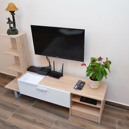 Apartment Petra Тиват Екстериор снимка