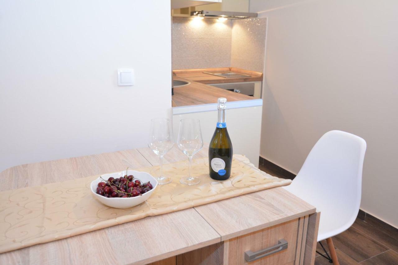 Apartment Petra Тиват Екстериор снимка