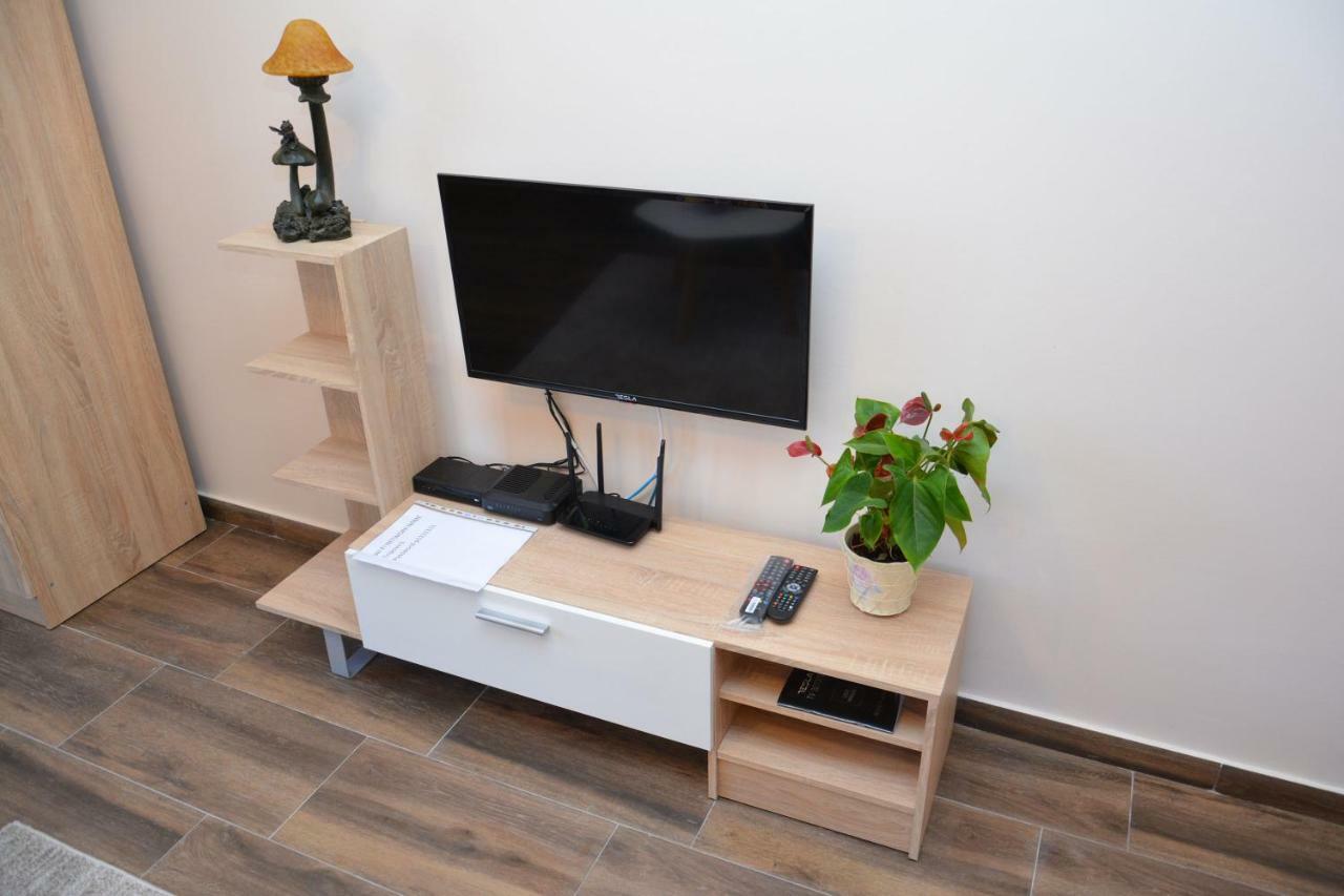 Apartment Petra Тиват Екстериор снимка