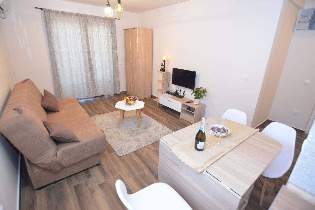 Apartment Petra Тиват Екстериор снимка