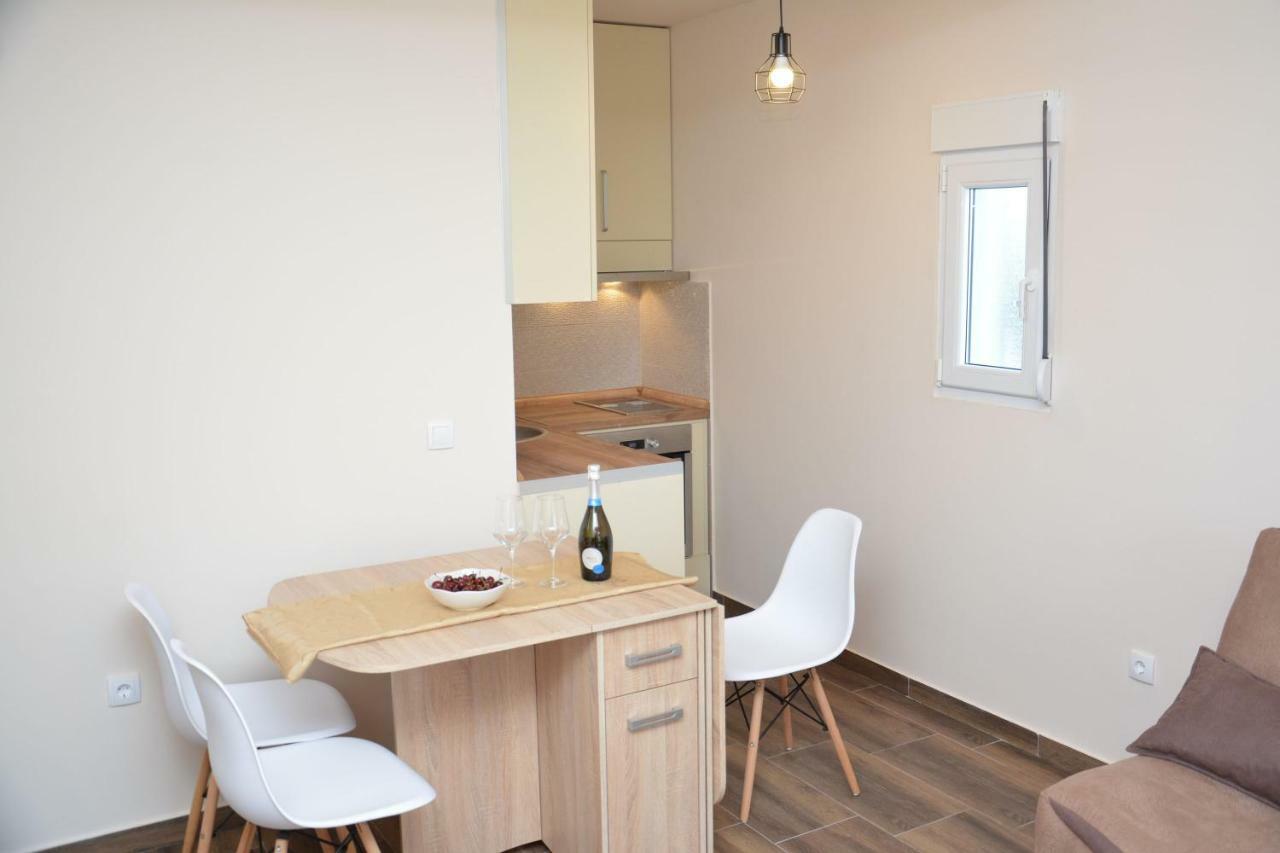 Apartment Petra Тиват Екстериор снимка